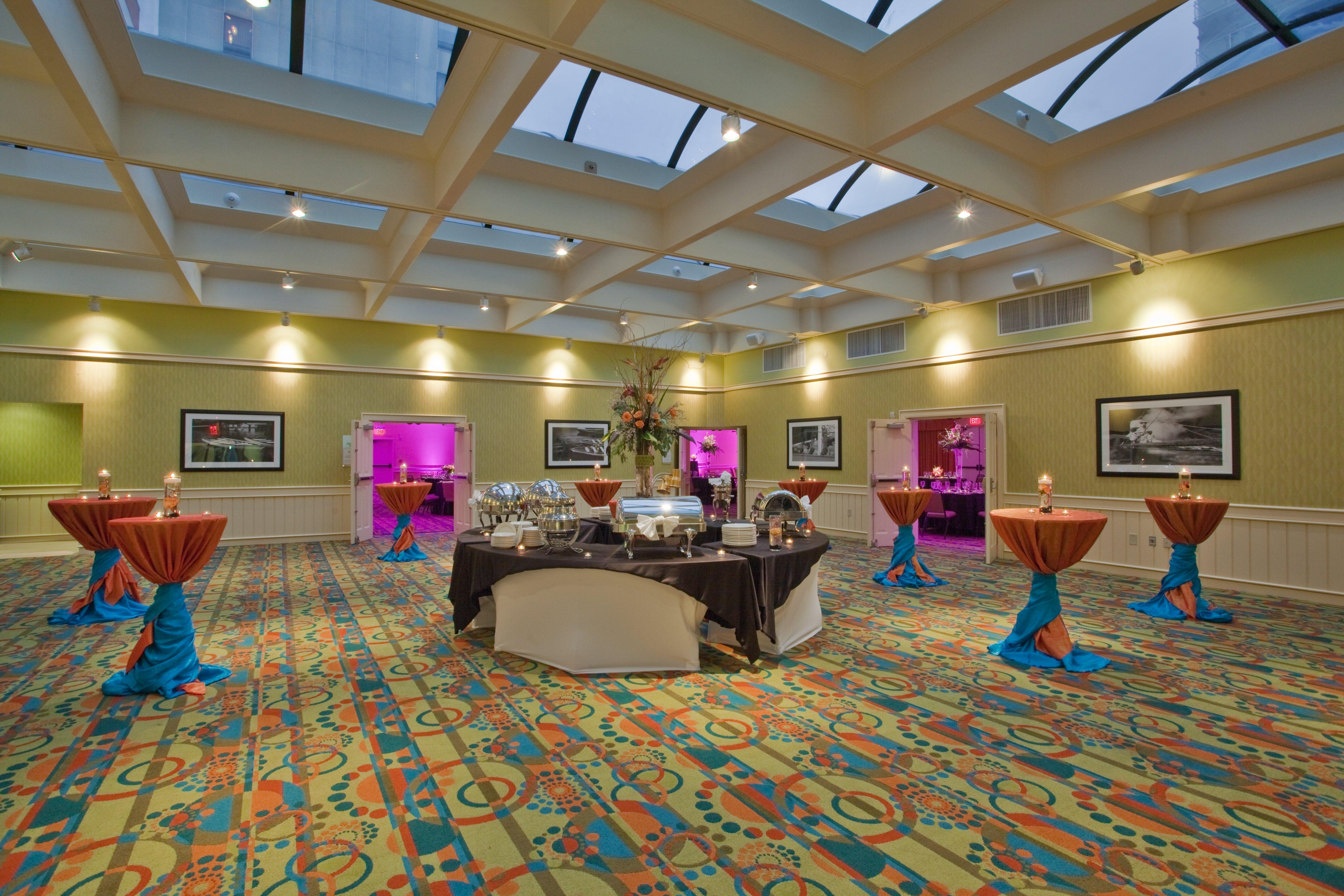 Holiday Inn & Suites Virginia Beach - North Beach By Ihg Exterior photo